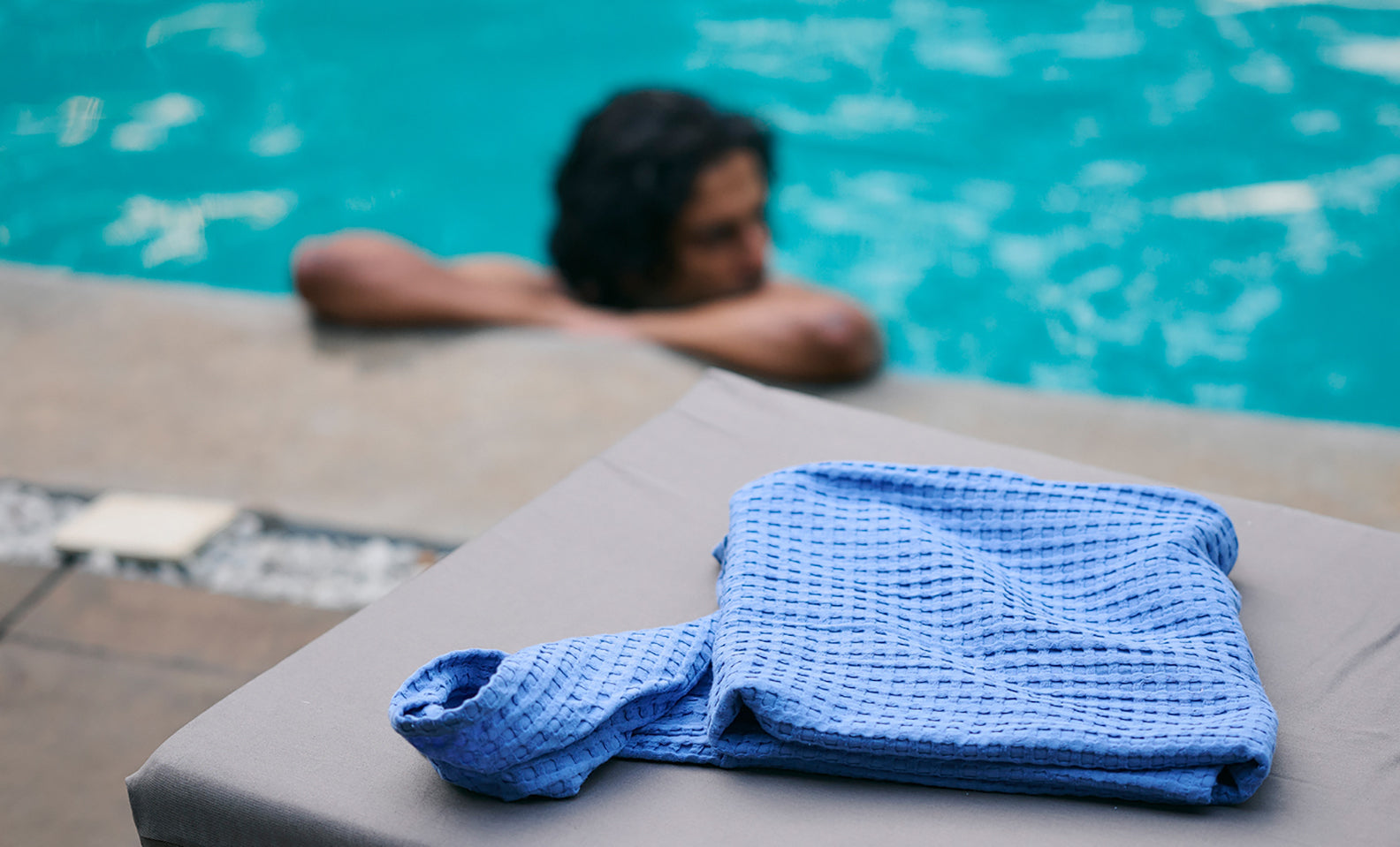 A New Wave of Comfort: The Oodaii Adult Poncho