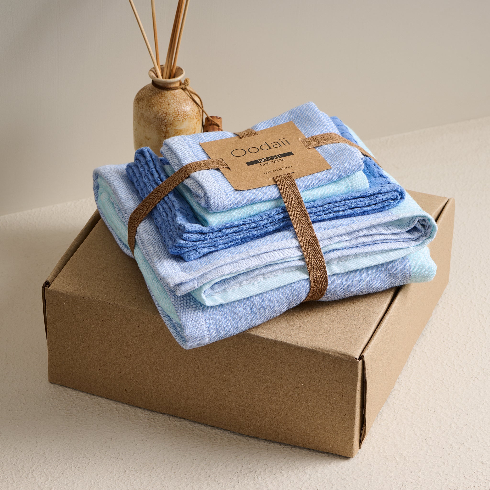 Festive Bliss | Gifting