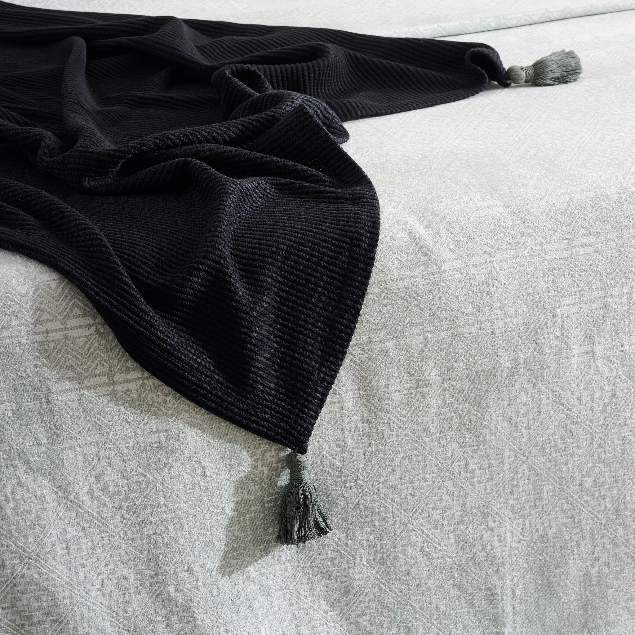 Pepper Plume | Cotton Bamboo | Cord Rib | Throw