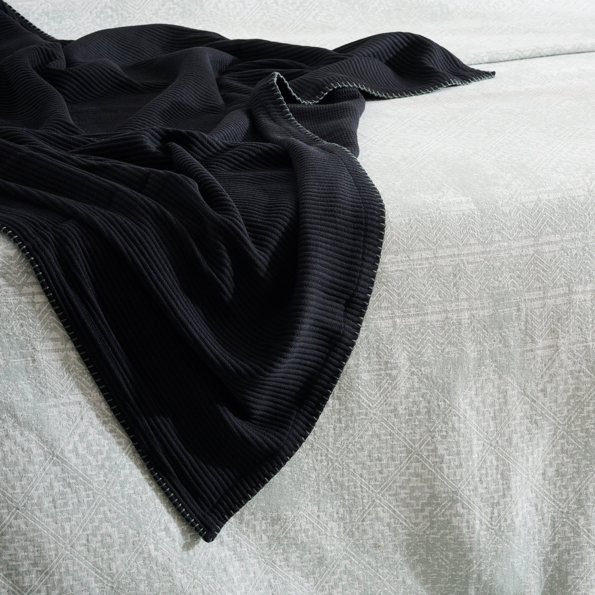 Pepper Whip | Cotton Bamboo | Cord Rib | Throw