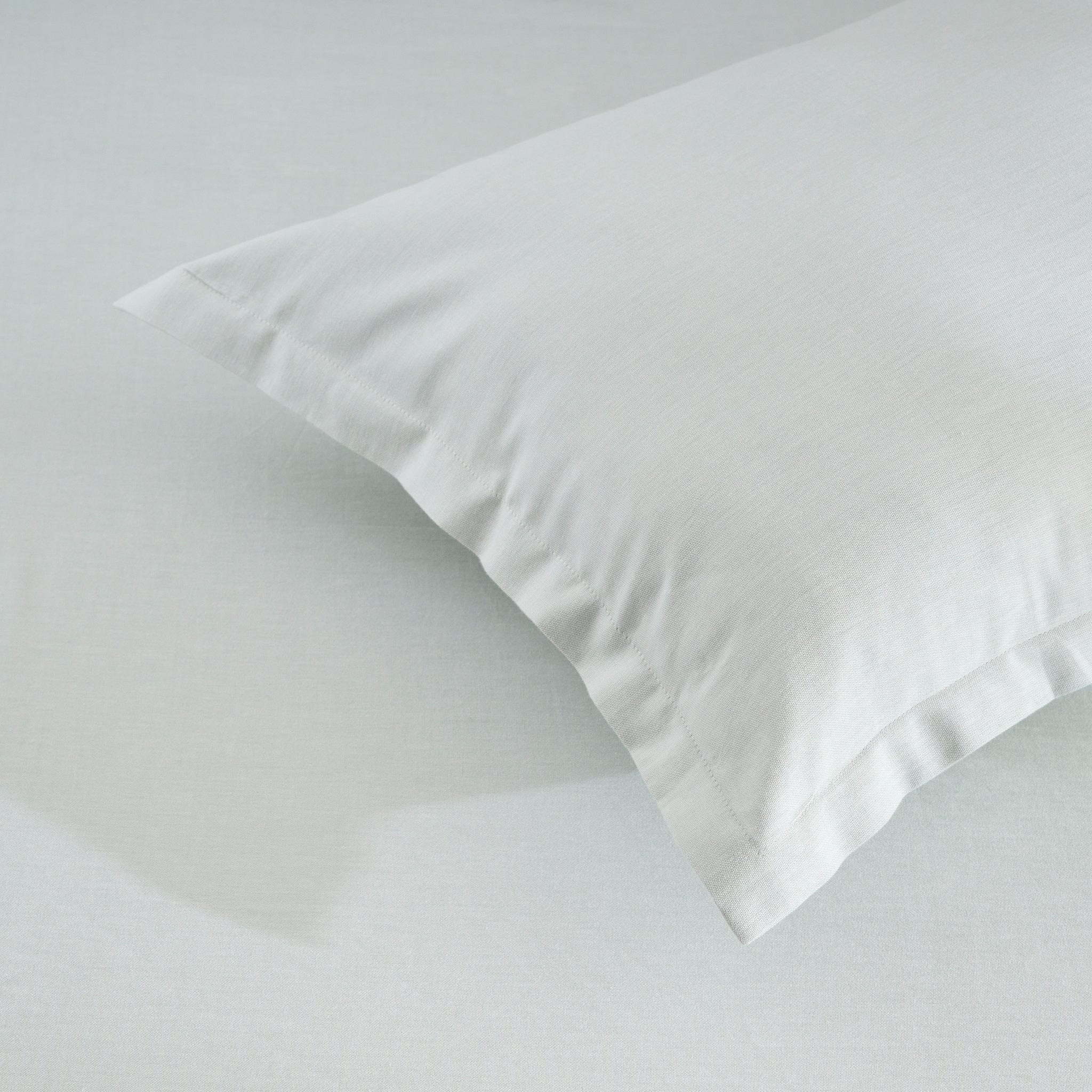 Tinsel | Cotton Bamboo | Chambray | Bedsheet