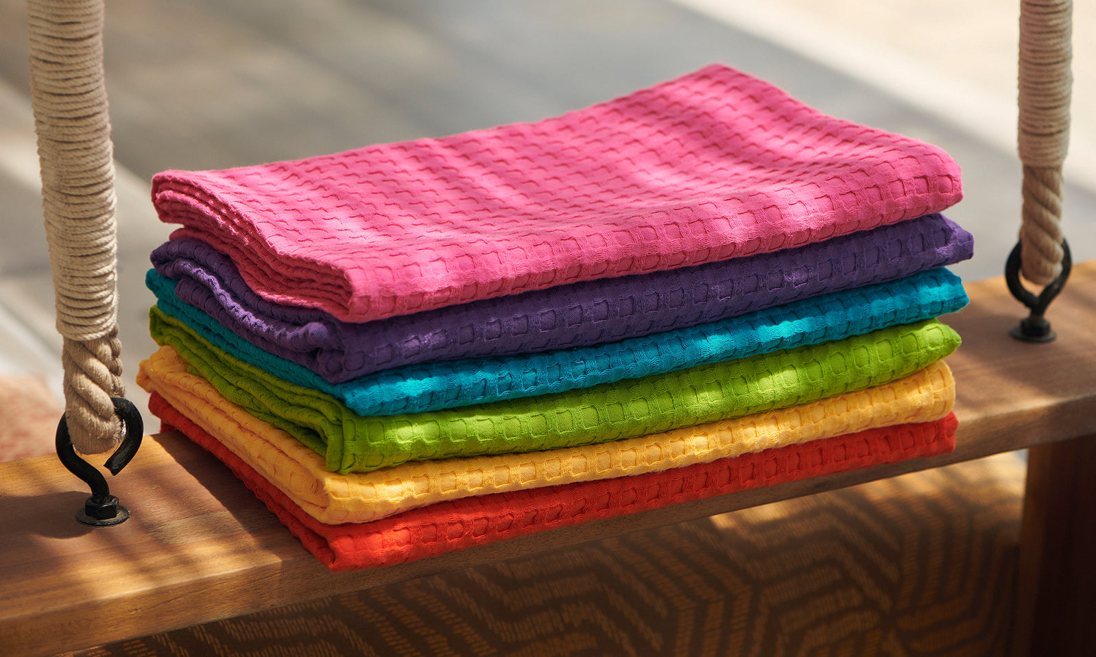 Crafting Elegant Bathroom Spaces with Oodaii's Bath Linen Collection