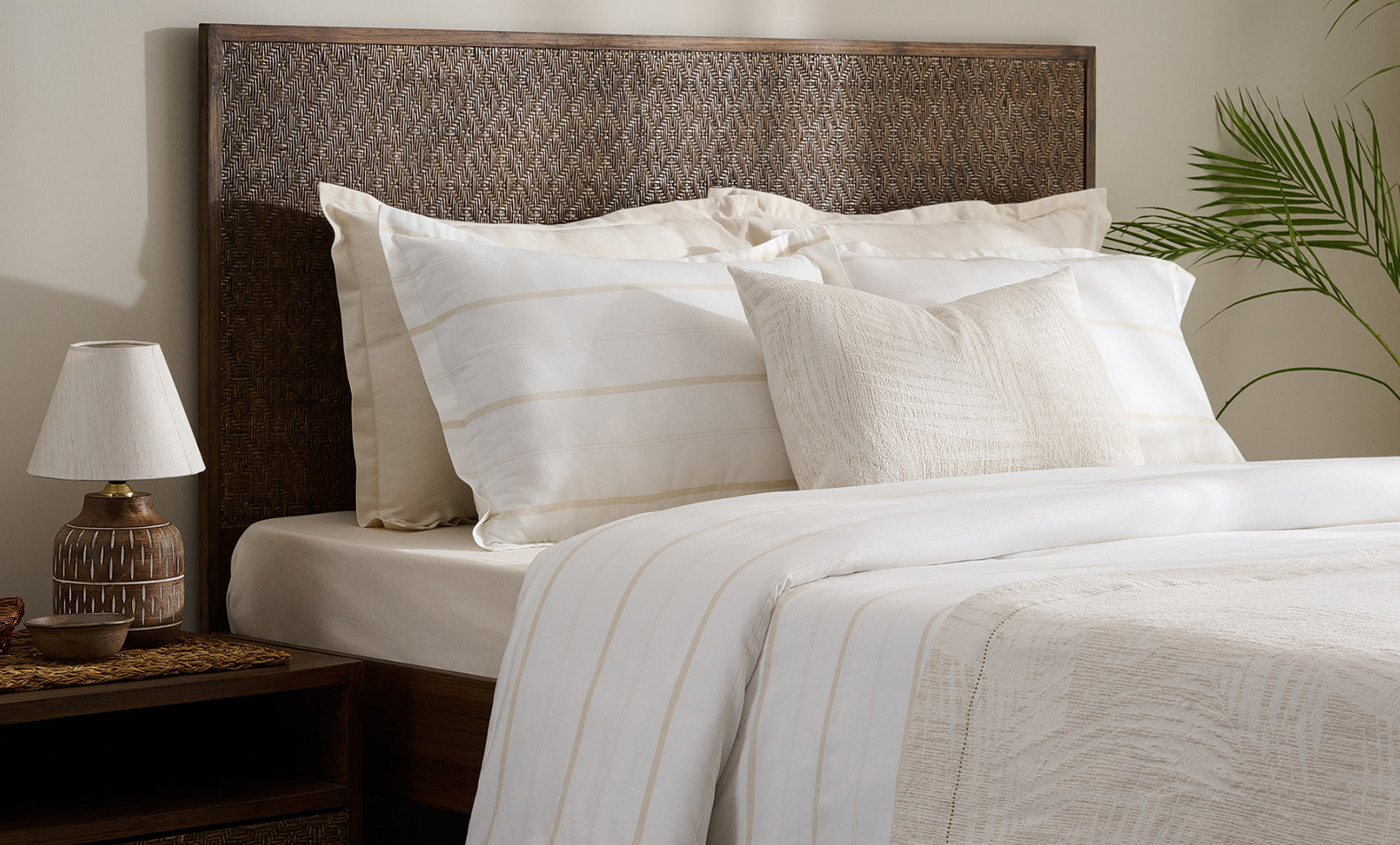 The Role of Linens in Hospitality: What Five-Star Hotels Get Right About Bedding