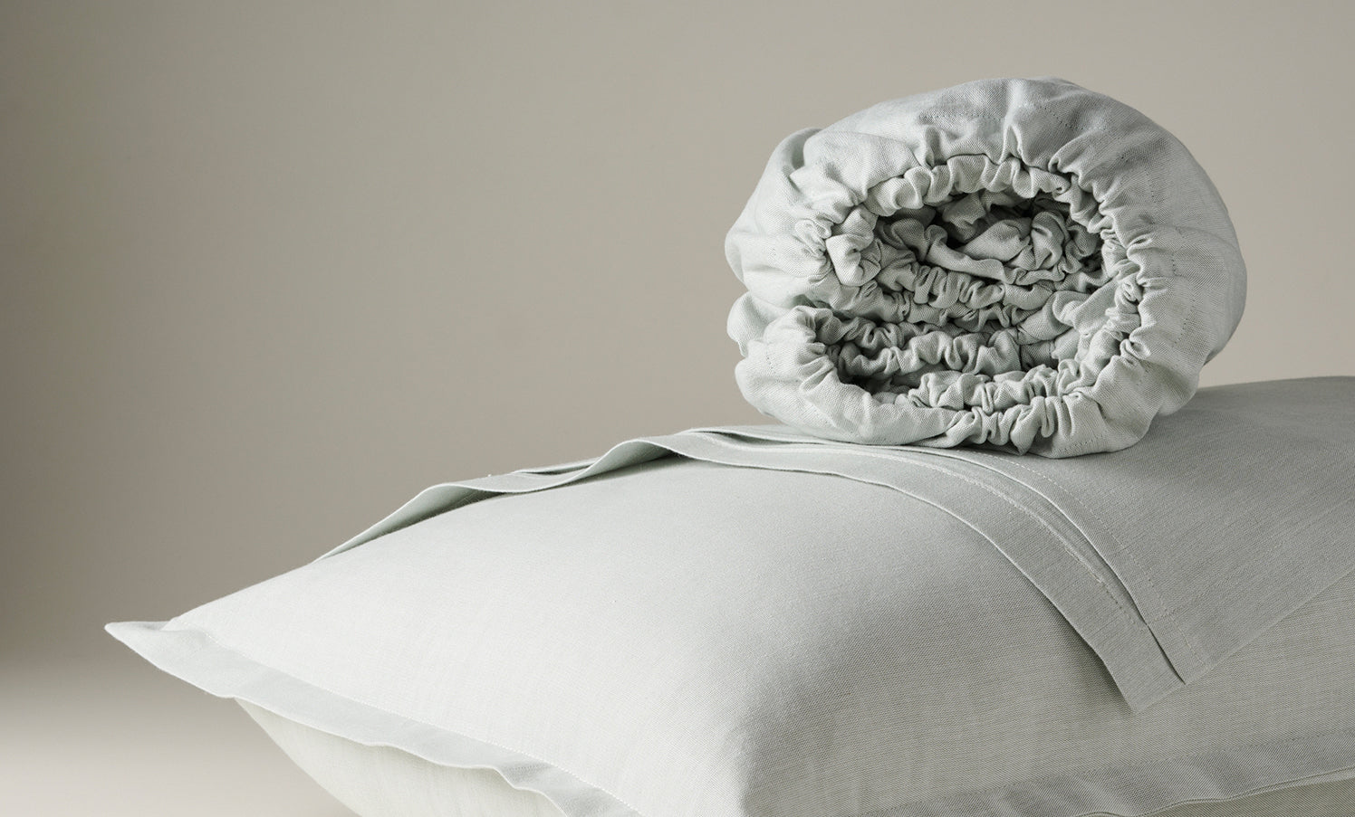 Introducing Oodaii's Fitted Sheets: Comfort That Stays in Place