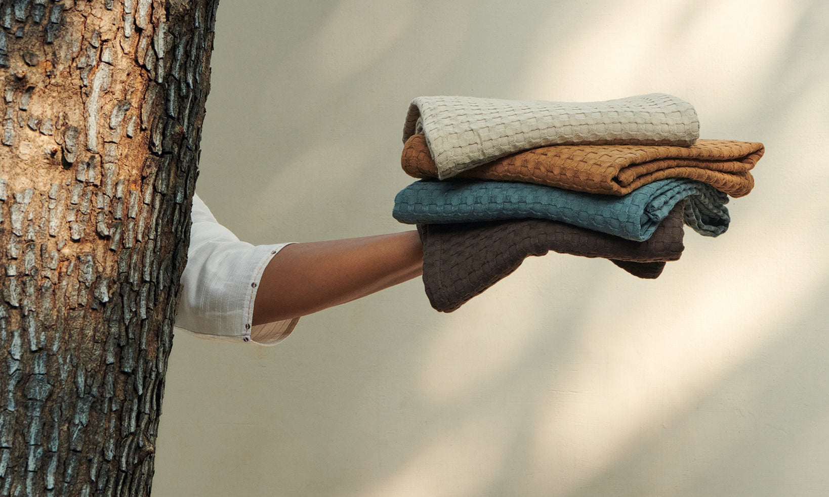 Beyond the Bath: Innovative Uses for Towels in Daily Life