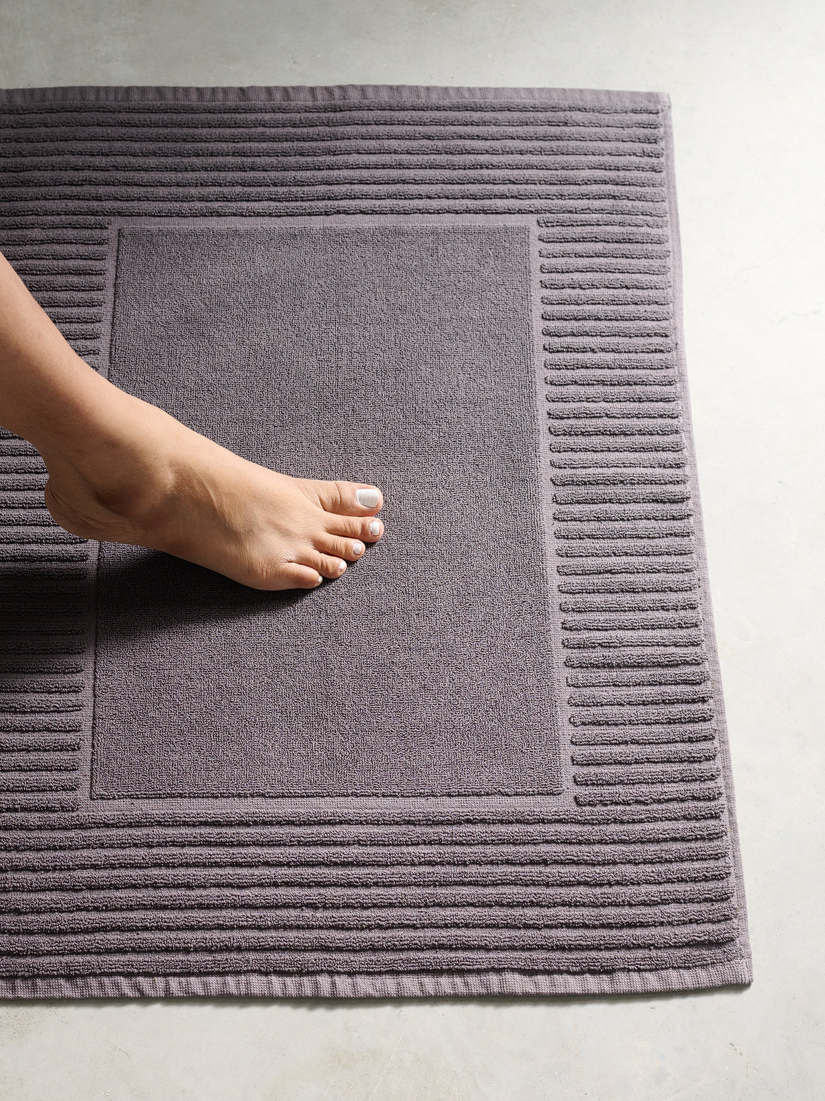 ALSTERN Bath mat, dark grey, 40x60 cm - IKEA