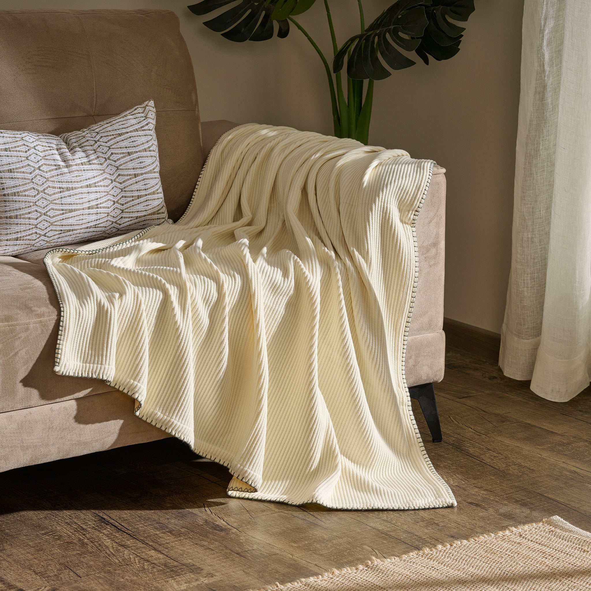 Cream Whip  | Cotton Bamboo | Cord Rib | Throw